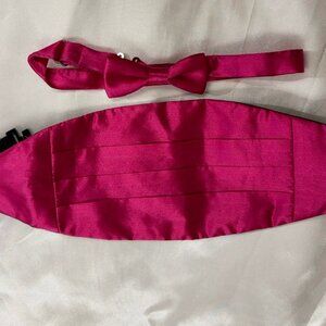 NWOT Boys Mauve Cummerbund & Bowtie Set